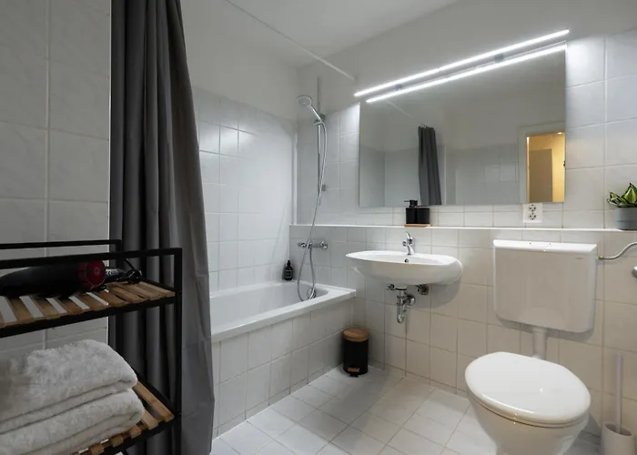 Neu Mozarthaus Center Netflix Arbeitsplatz アパート アウグスブルク